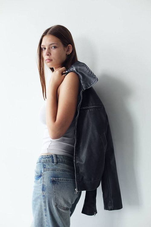 Iris by Bogdan Shirokov