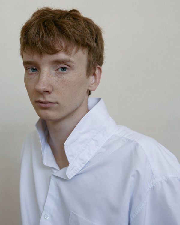 Model's main image